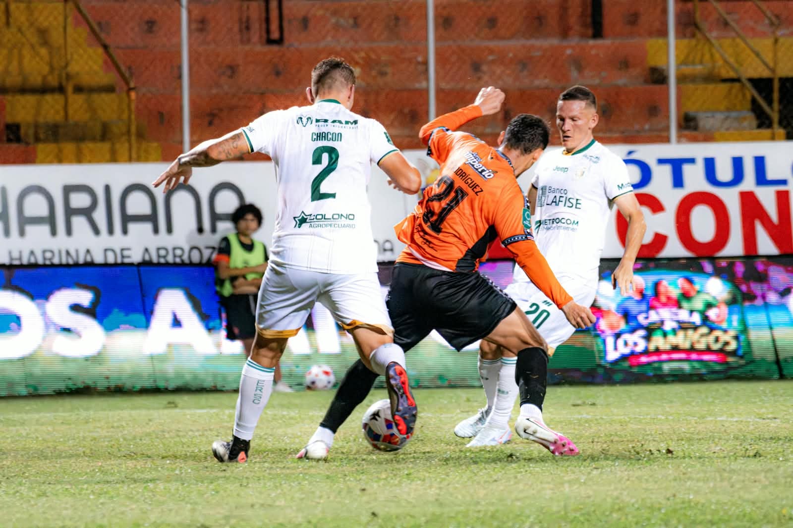 Puntarenas remontó sobre el Inter San Carlos.