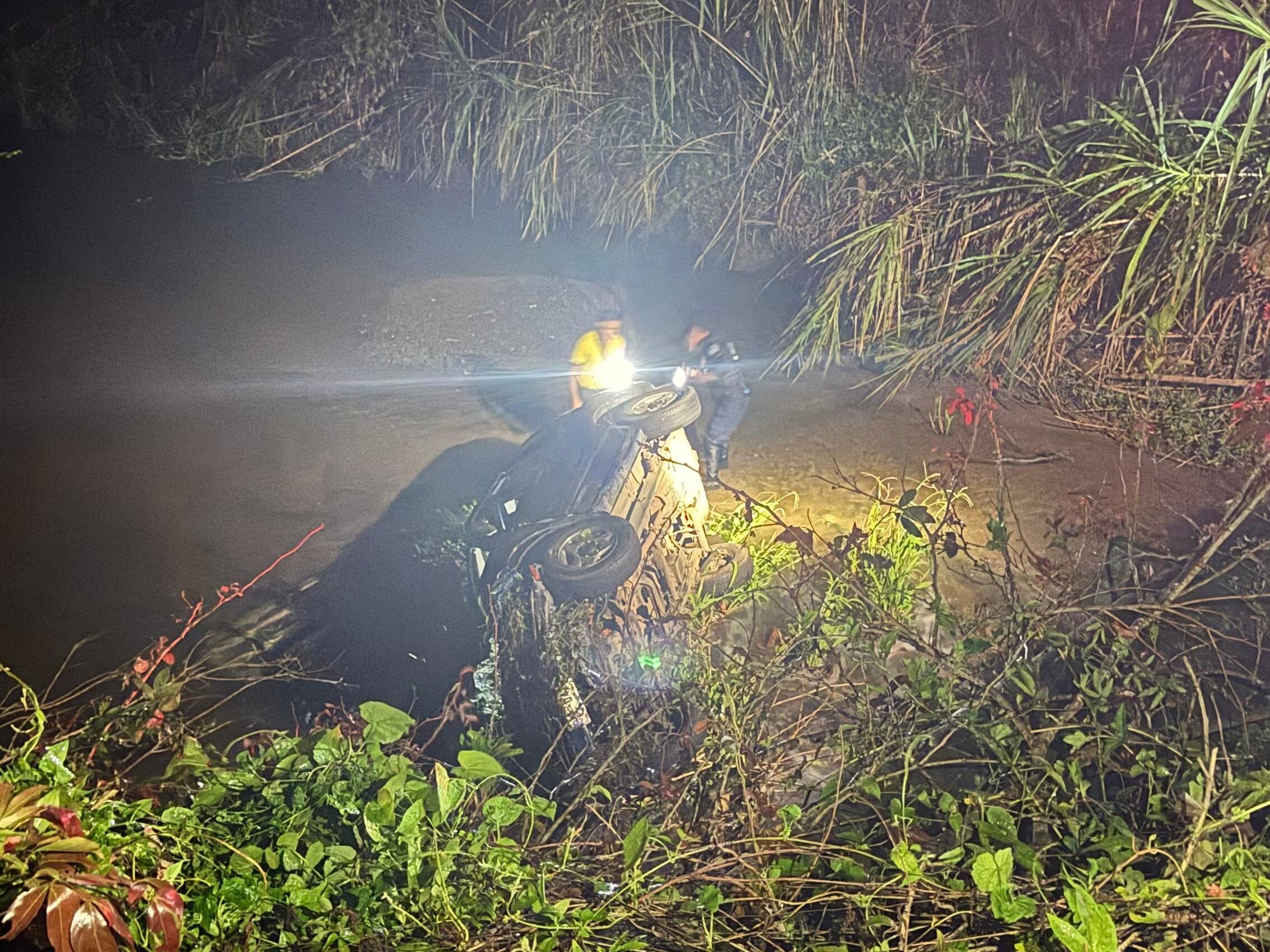 El mortal accidente ocurrió en las inmediaciones del hospital de Quepos. Foto cortesía.