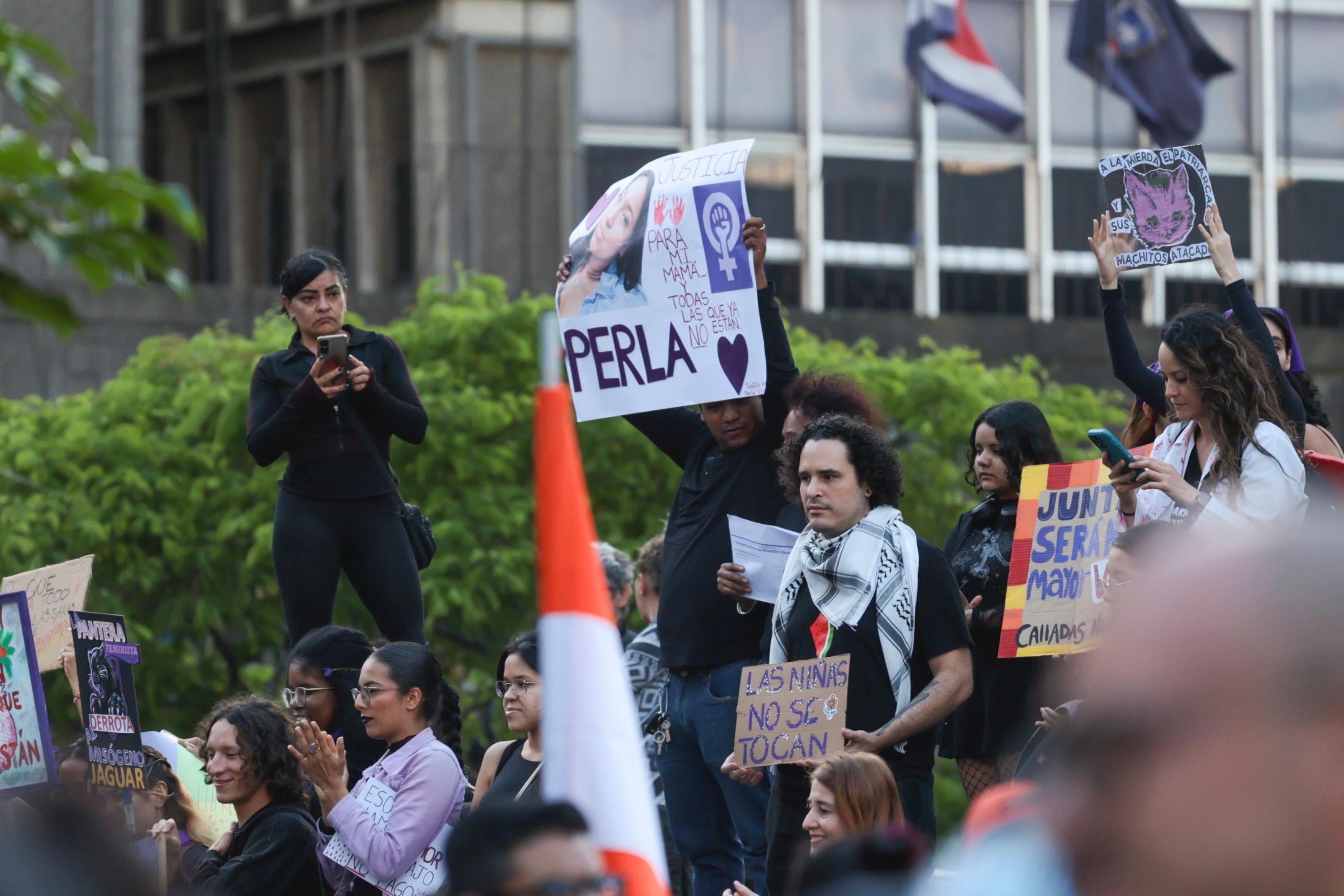 Perla Morena Lagos Oporta, era una madre soltera de una bebé de pocos meses. Perla fue asfixiada y el sospechoso huyó a Panamá. Foto: José Cordero