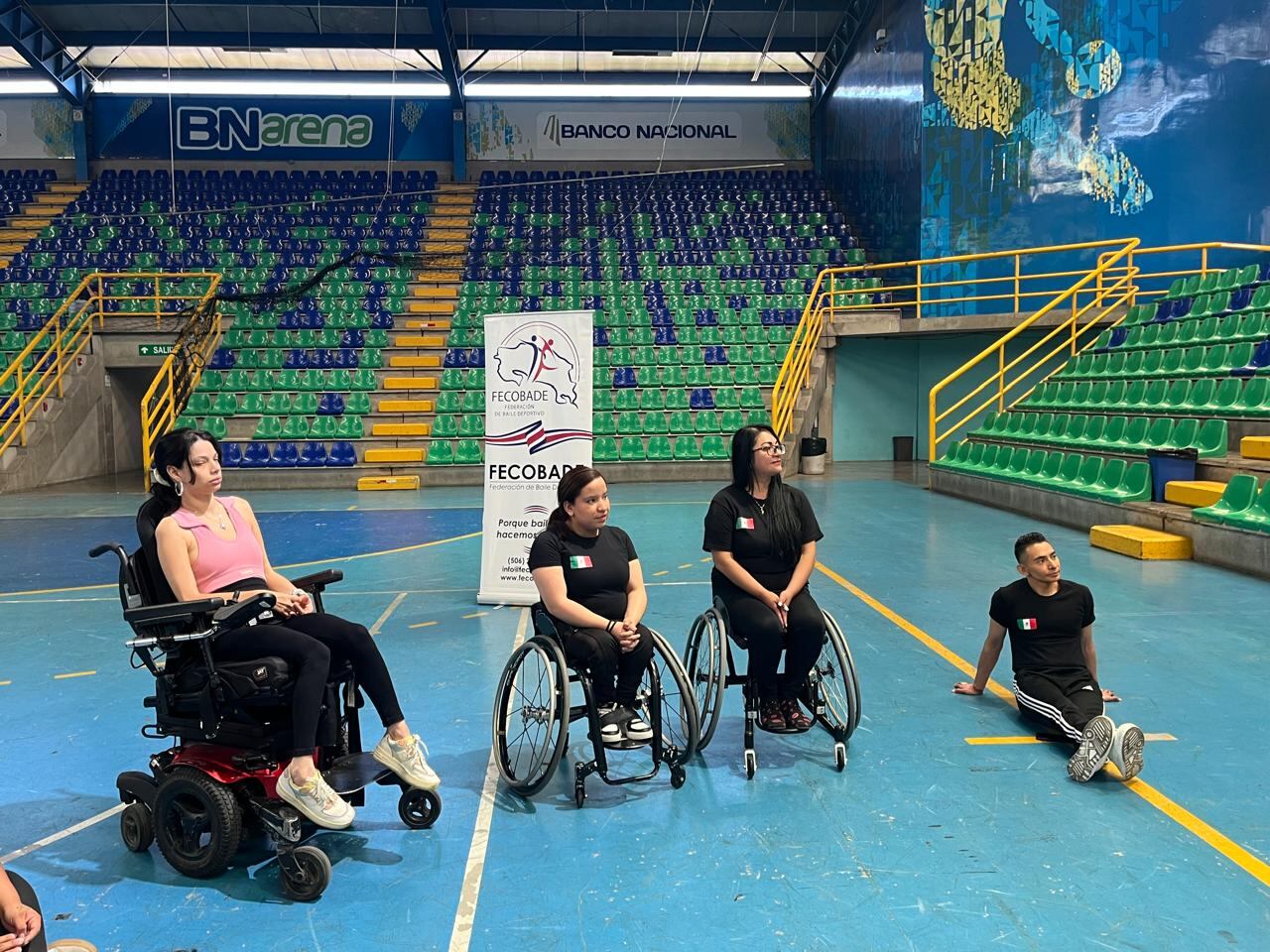 Sharon Jiménez es vecina de San Josecito de Alajuelita y le encanta bailar. “Cuando bailo siento una libertad total”, dice con tremenda alegría