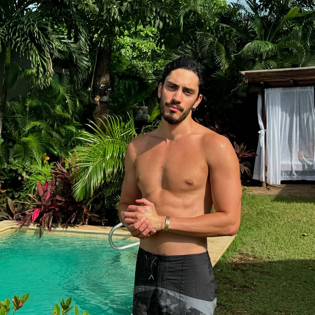 El actor Iván Amozurrutia y su novia Alina Enero estuvieron en Tamarindo, Guanacaste.