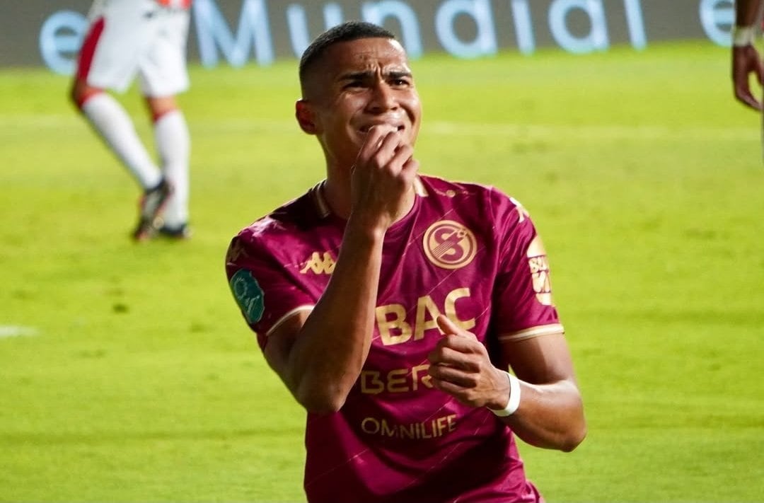 Jorkaeff Azofeifa, defensor del Deportivo Saprissa.