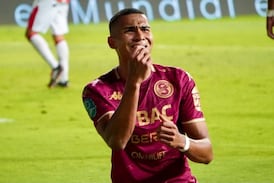 De los silbidos a los aplausos: Jorkaeff Azofeifa, con voz entrecortada, habla de su buen nivel en Saprissa