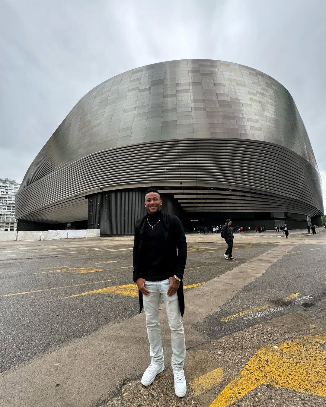 Jeikel Venegas está en Europa y desde allá se despidió de la afición del Cartaginés. Instagram Jeikel Venegas.