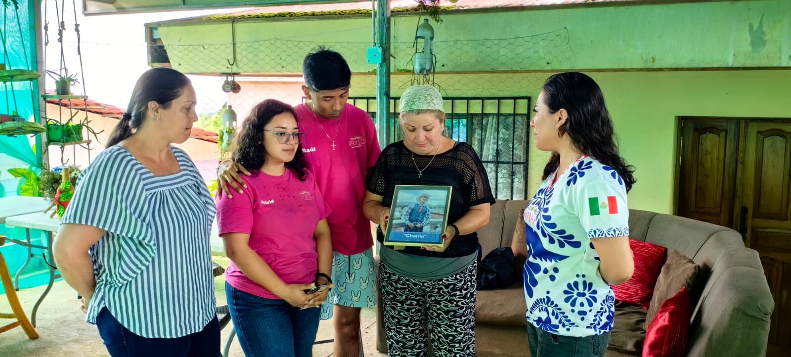 Carlos Betanzos, de 23 años, conocido como Charlie es el muchacho mexicano que murió en playa Linda de Matapalo de Quepos cuando fue jalado por una corriente. Foto: Henry Díaz, San Vito Televisión