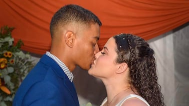 Novia organizó su matrimonio y a los cuatro días tuvo que preparar el funeral de su amado