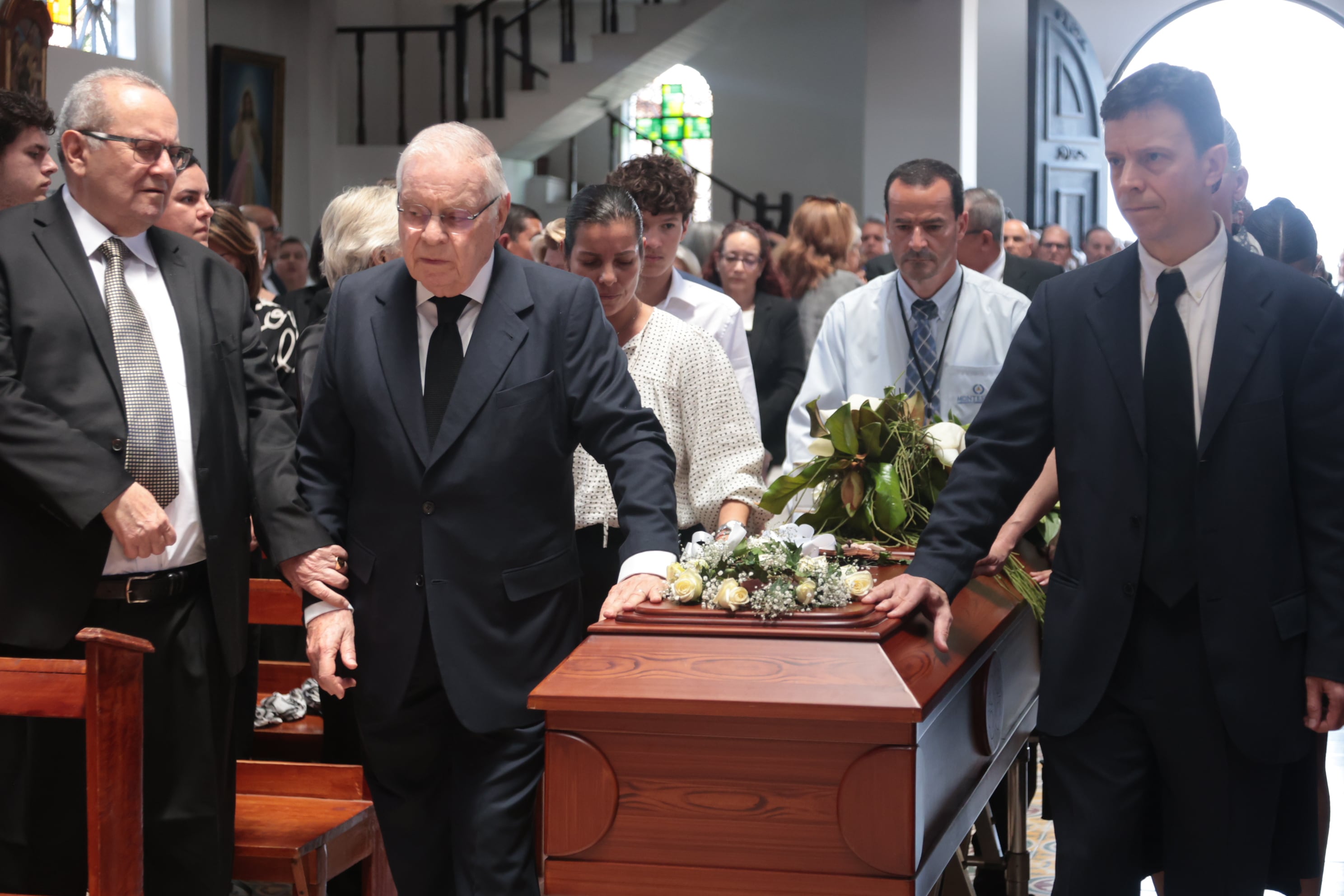 18/03/2026/ Funeral de Lorena Clare en la parroquia de San Rafael de Escazú / Foto John Durán