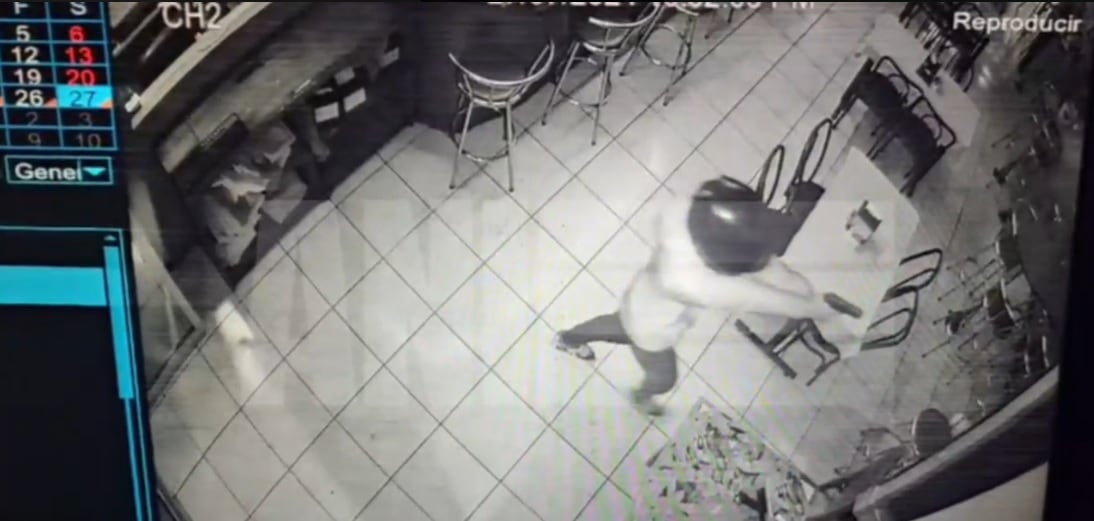 Eugenio Androvetto, funcionario del Ministerio de Salud fue asesinado dentro de un bar en San José.