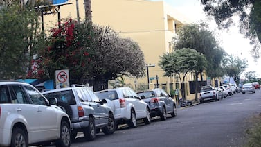 ¡Por nada del mundo deje estos objetos en su vehículo!