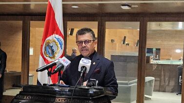 Empezó la semana brava en la Asamblea Legislativa y un diputado desistió de luchar por la presidencia