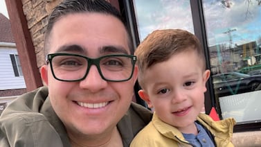 Hijo de Elías Alvarado ya disfruta de las ganancias de su negocito y pidió un regalo demasiado caro