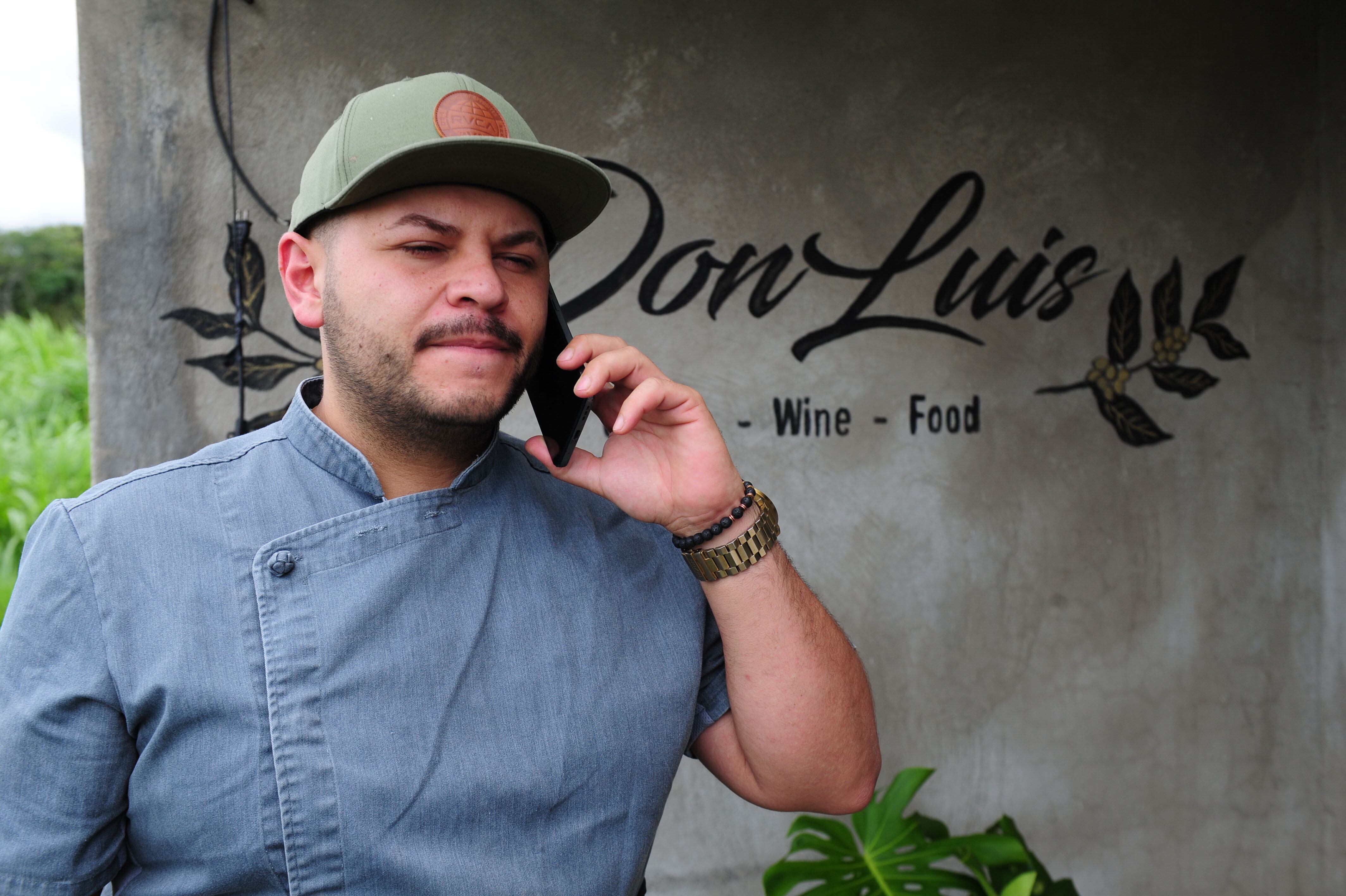 Sr Esteban Cordero dueño del bar y restaurante Don Luis