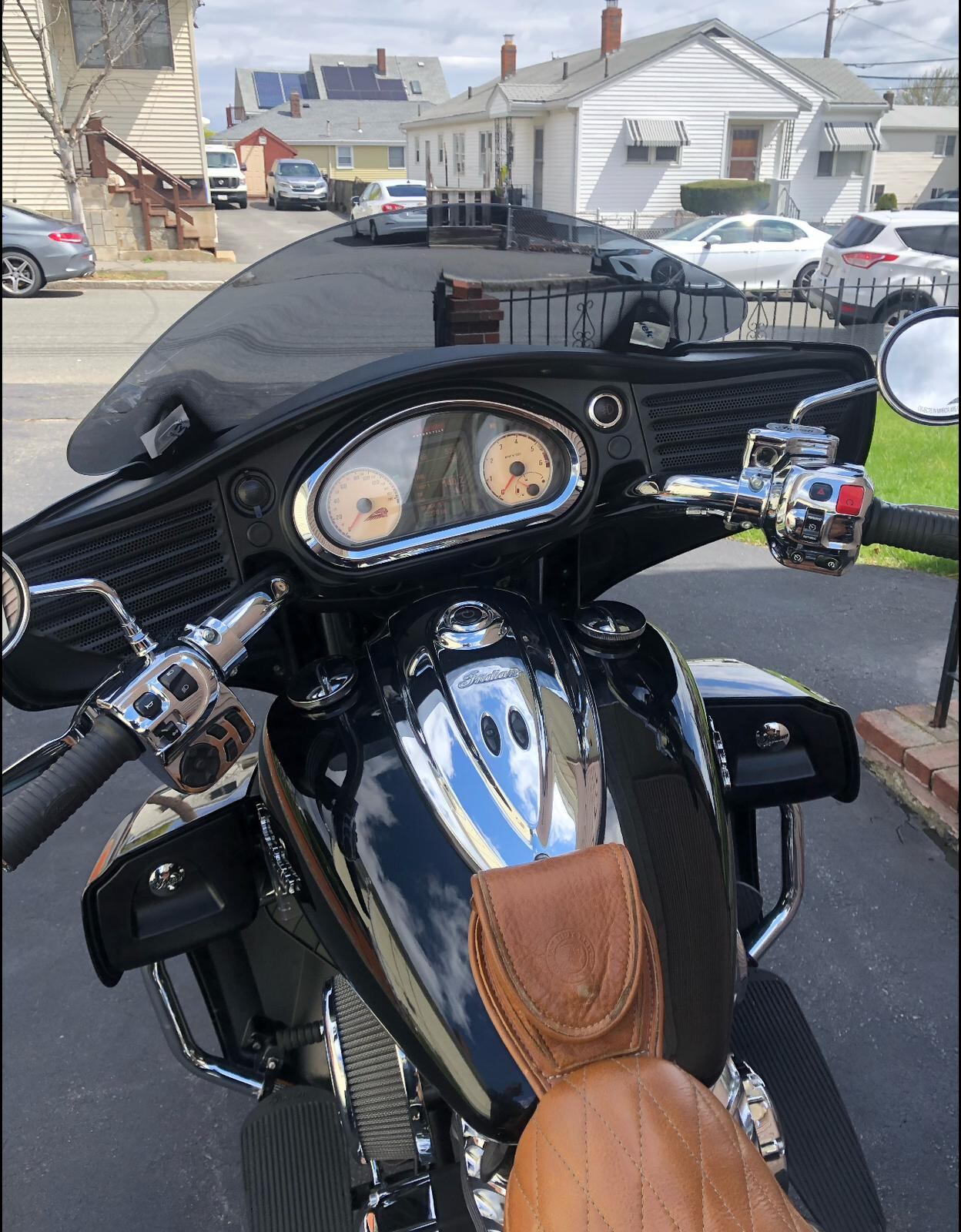 Eduardo Araya Pereira es un tico que vive en Boston y tiene una moto Indian Roadmaster 2015. Foto: Cortesía.