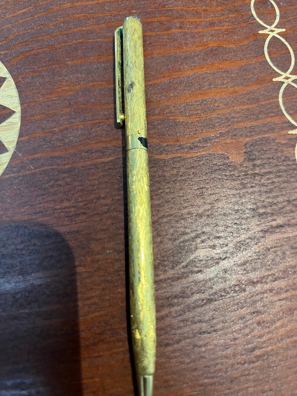 Buscar tesoros dejó de ser cosa de piratas y películas para David Molina Roldán, un vecino de San Juan de Dios de Desamparados que convirtió la curiosidad que heredó de su abuelita en una pasión que hoy lo lleva a recorrer el país entero