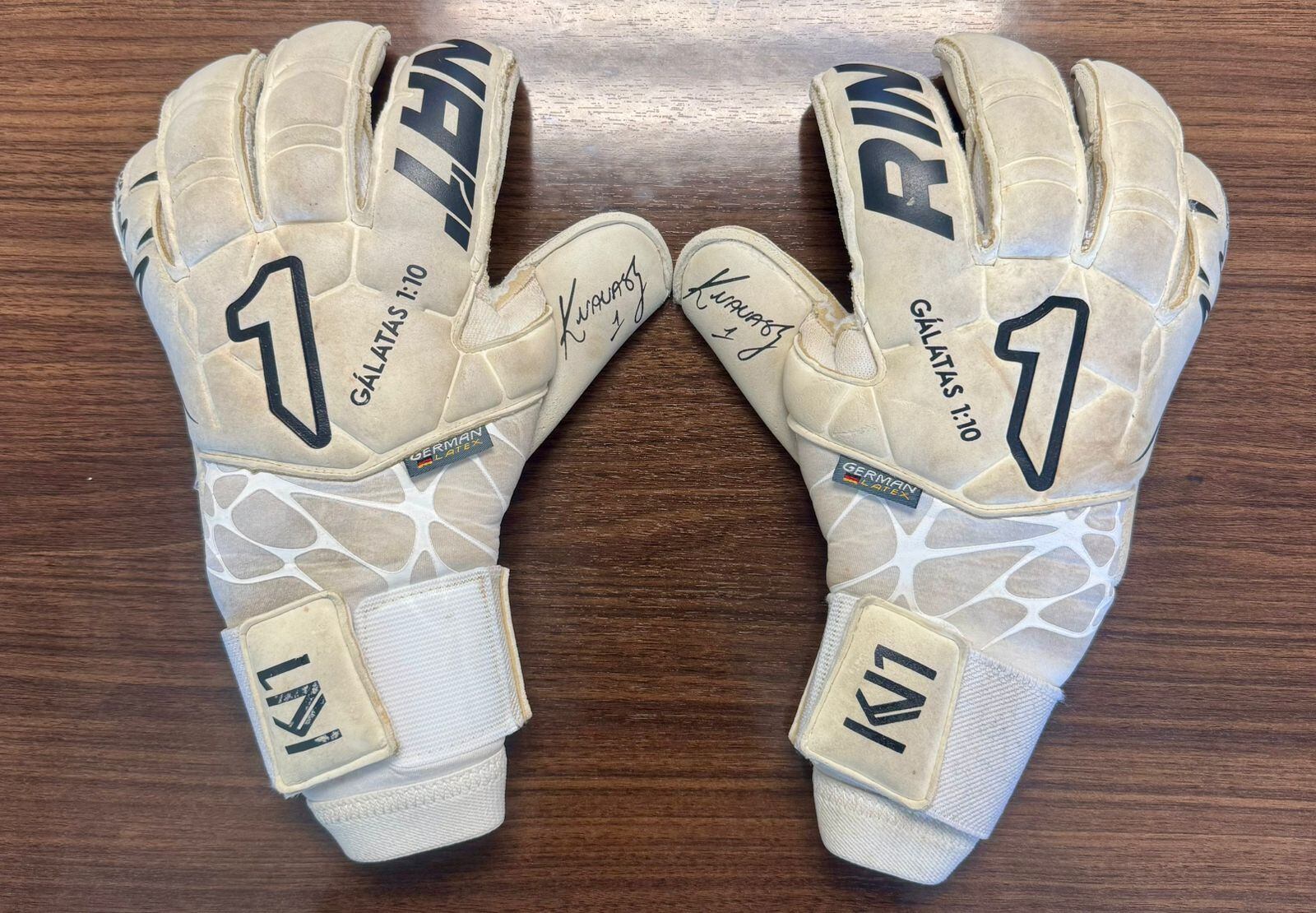 Guantes de Keylor Navas, bingo, Tiempo de Esperanza