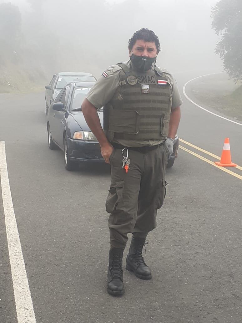 Vientos provocados por empuje frío número 12 afectan al país. Foto Dennis Mora.