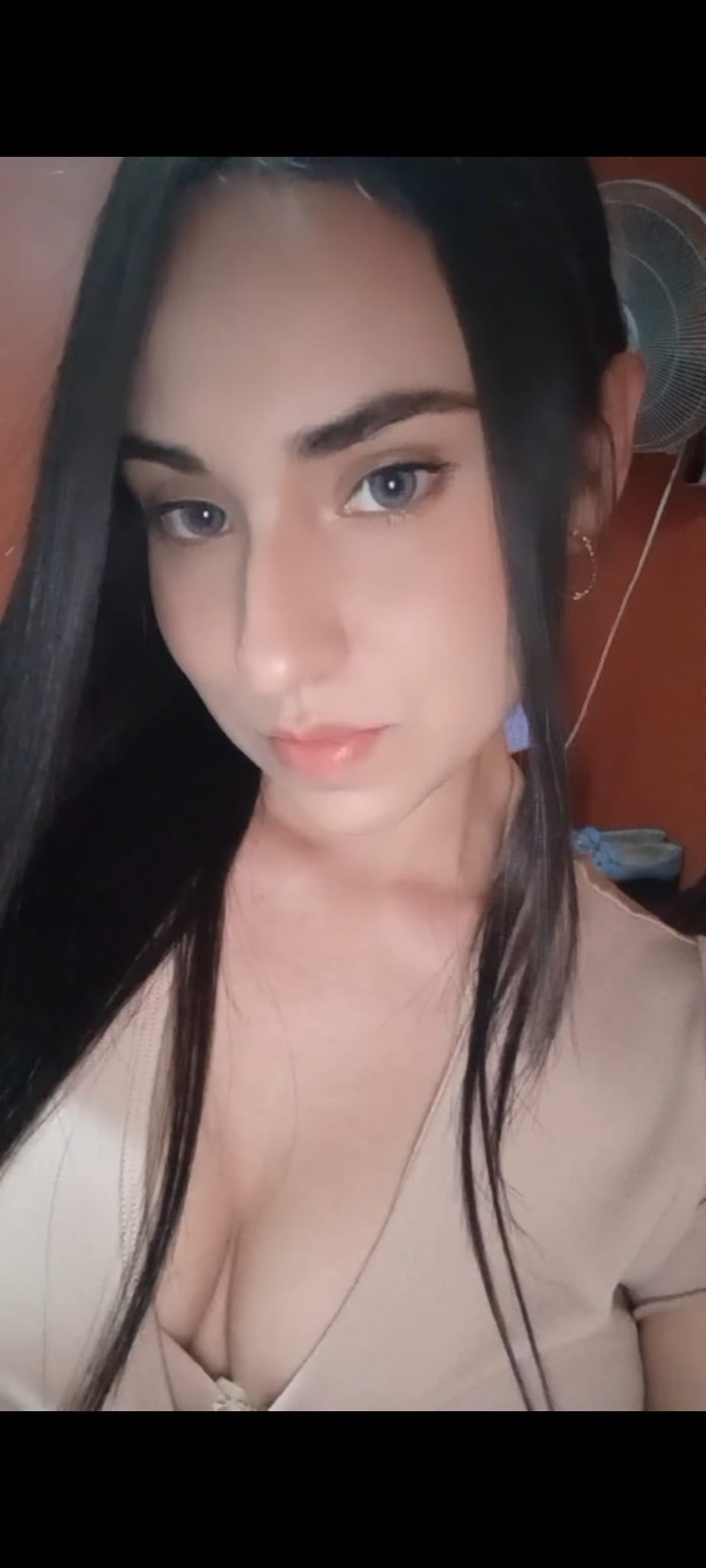 Maureen Andrea Jiménez Álvarez, de 29 años, es la muchacha que sufrió una trágica muerte al ser golpeada por el tren en Río Segundo, Alajuela. Foto: Tomada de redes sociales