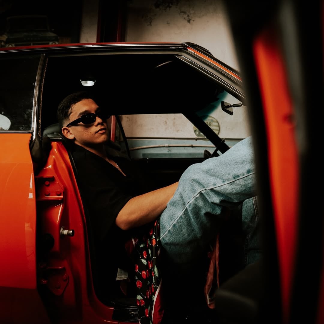 Saúl Carvajal, artísticamente conocido como Zaú, es la nueva promesa de la música de Liberia.