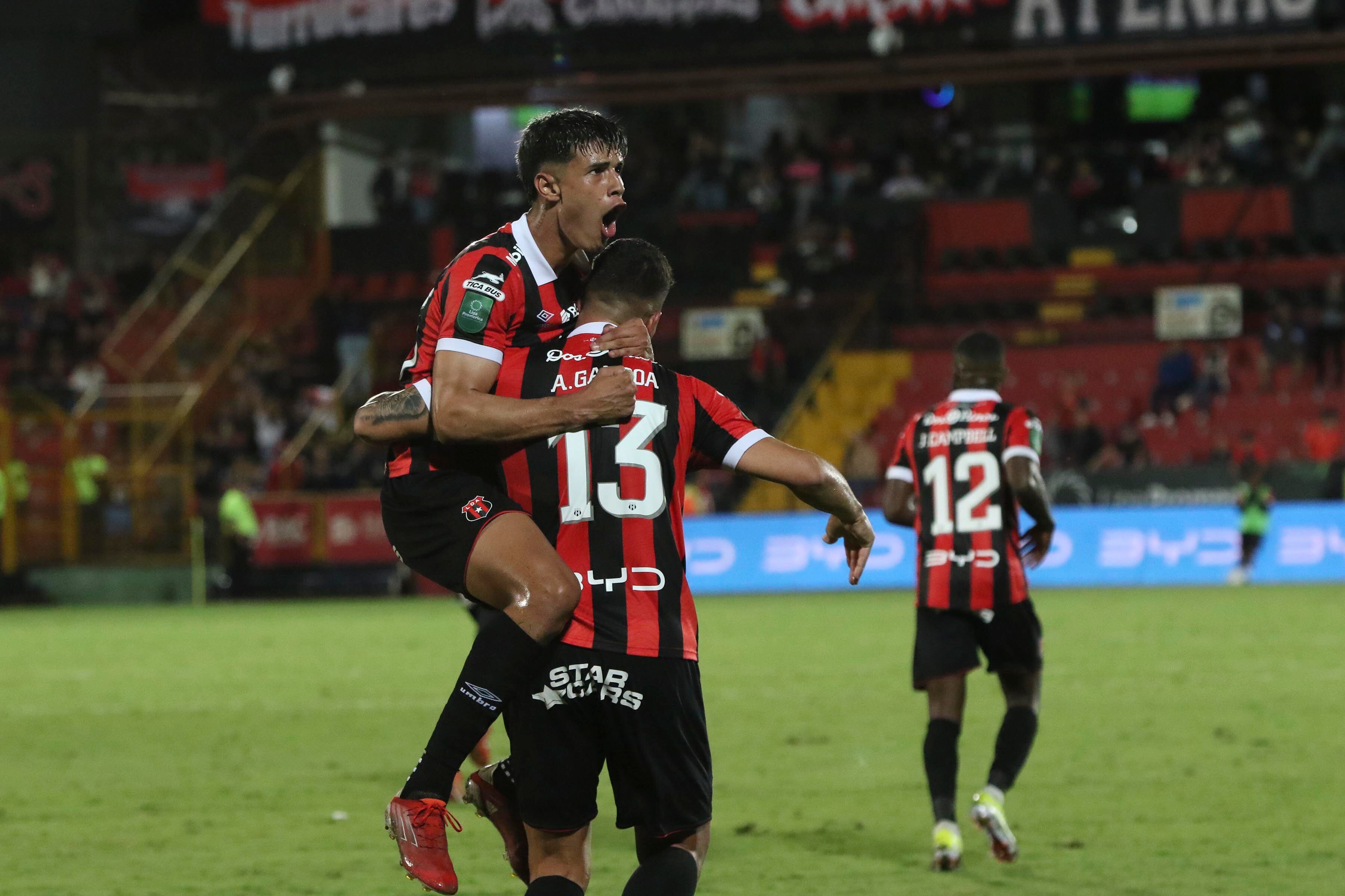 Liga vs Puntarenas - Jornada 13