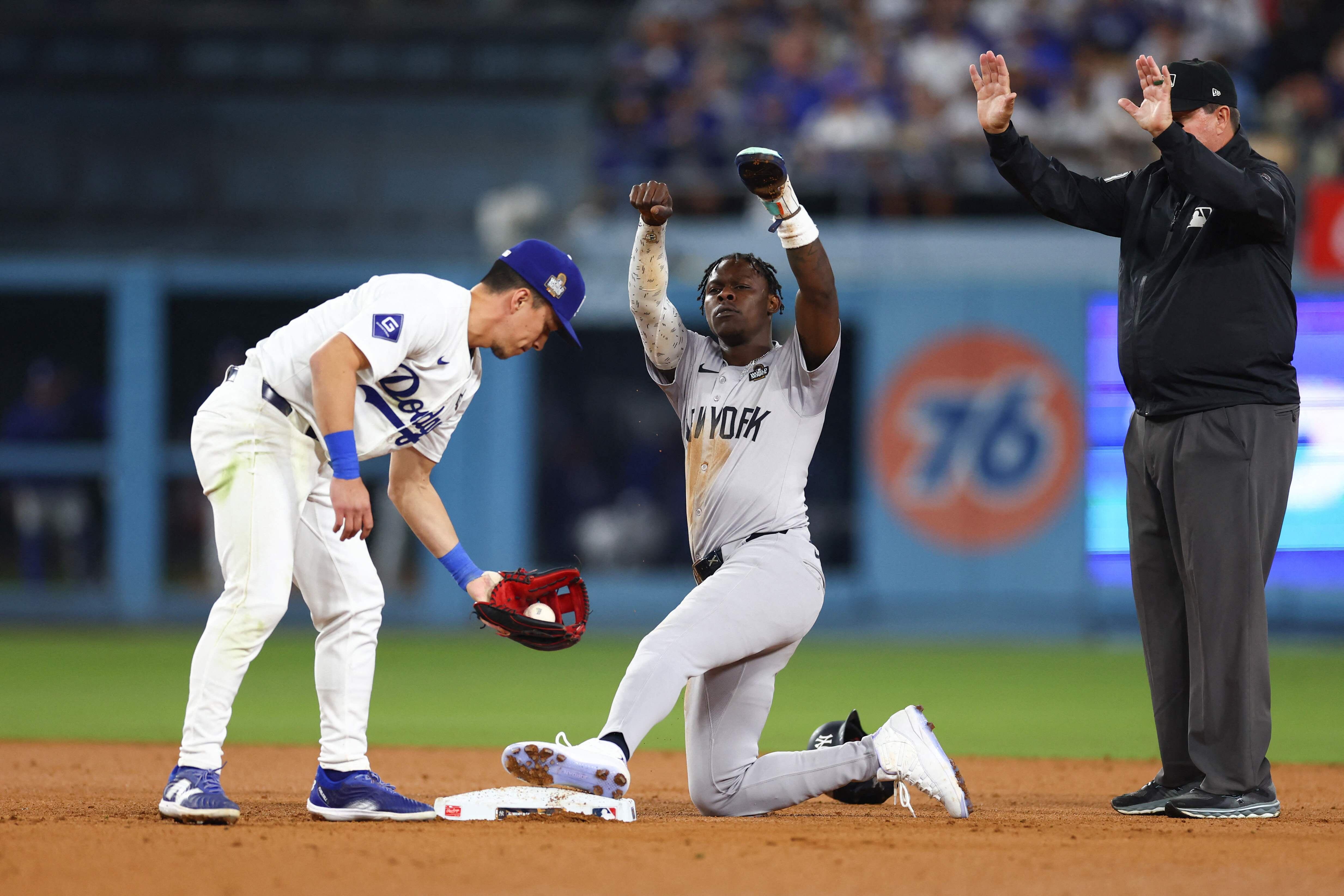 World Series - New York Yankees v Los Angeles Dodgers - Game 1