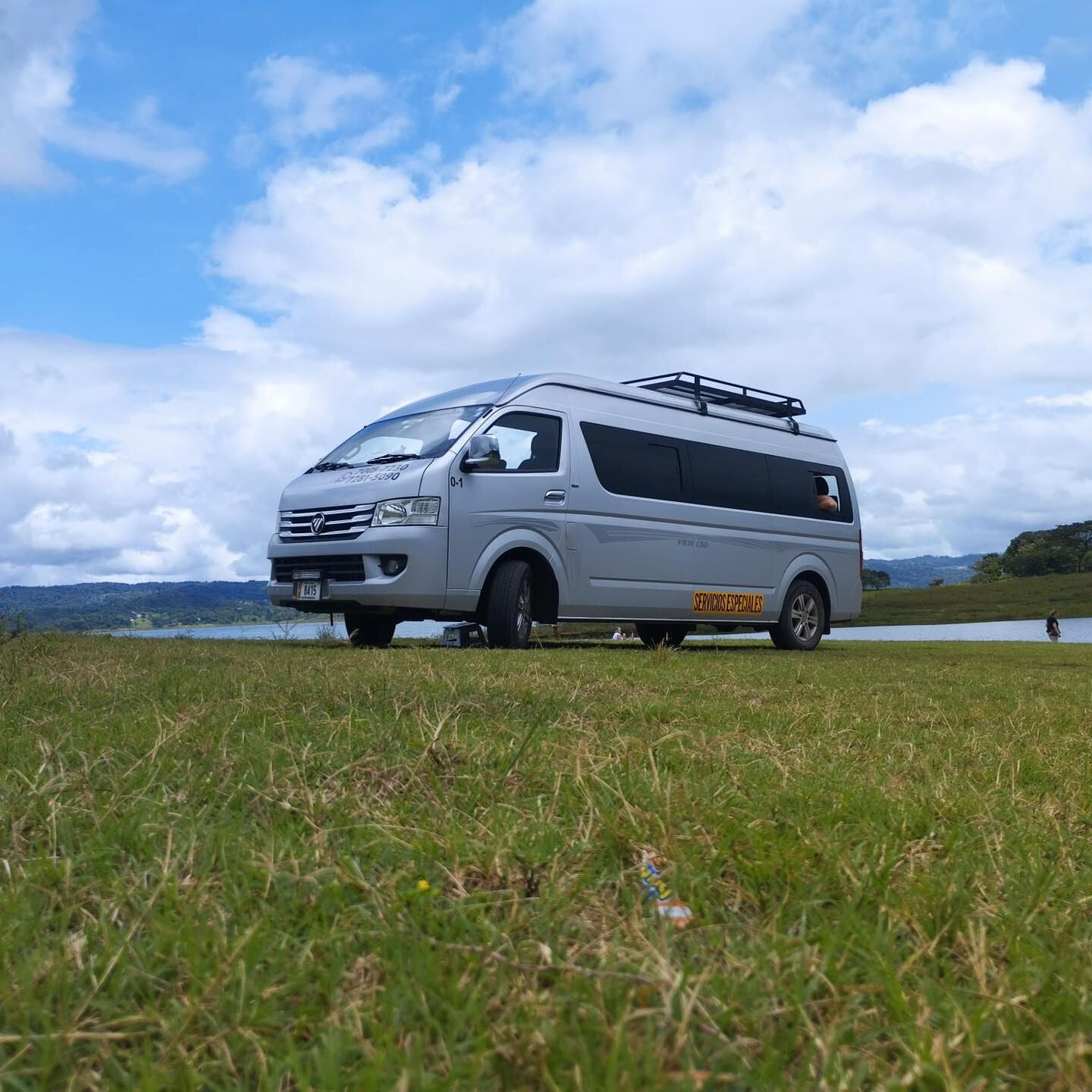 Destinos Rigth Way requiere contratar choferes. (Cortesía)