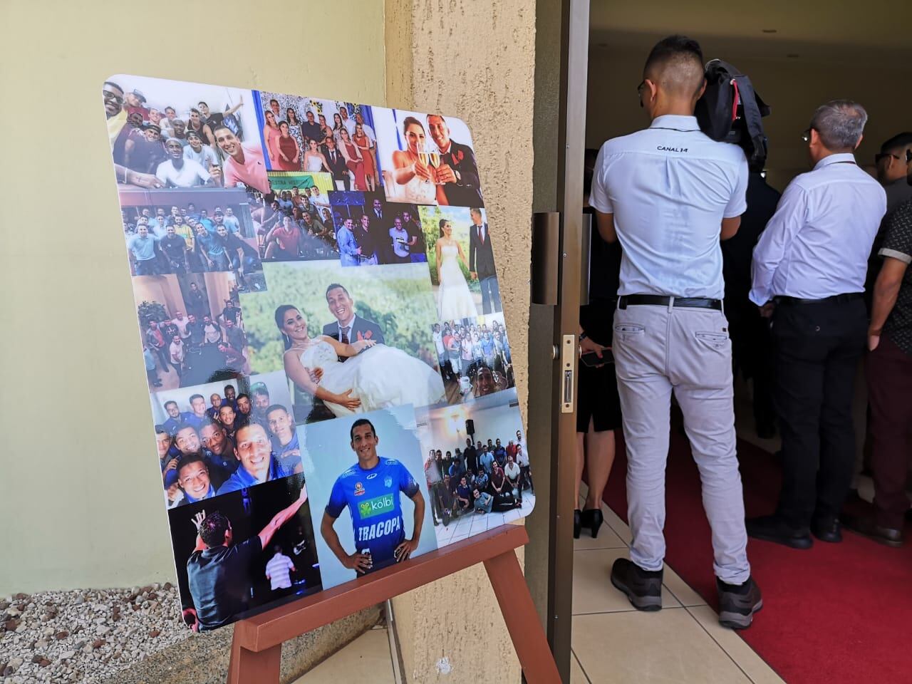 Funeral del futbolista César Carrillo, quien falleció el domingo 15 de setiembre en un choque en Osa. Foto: Mario Cordero.