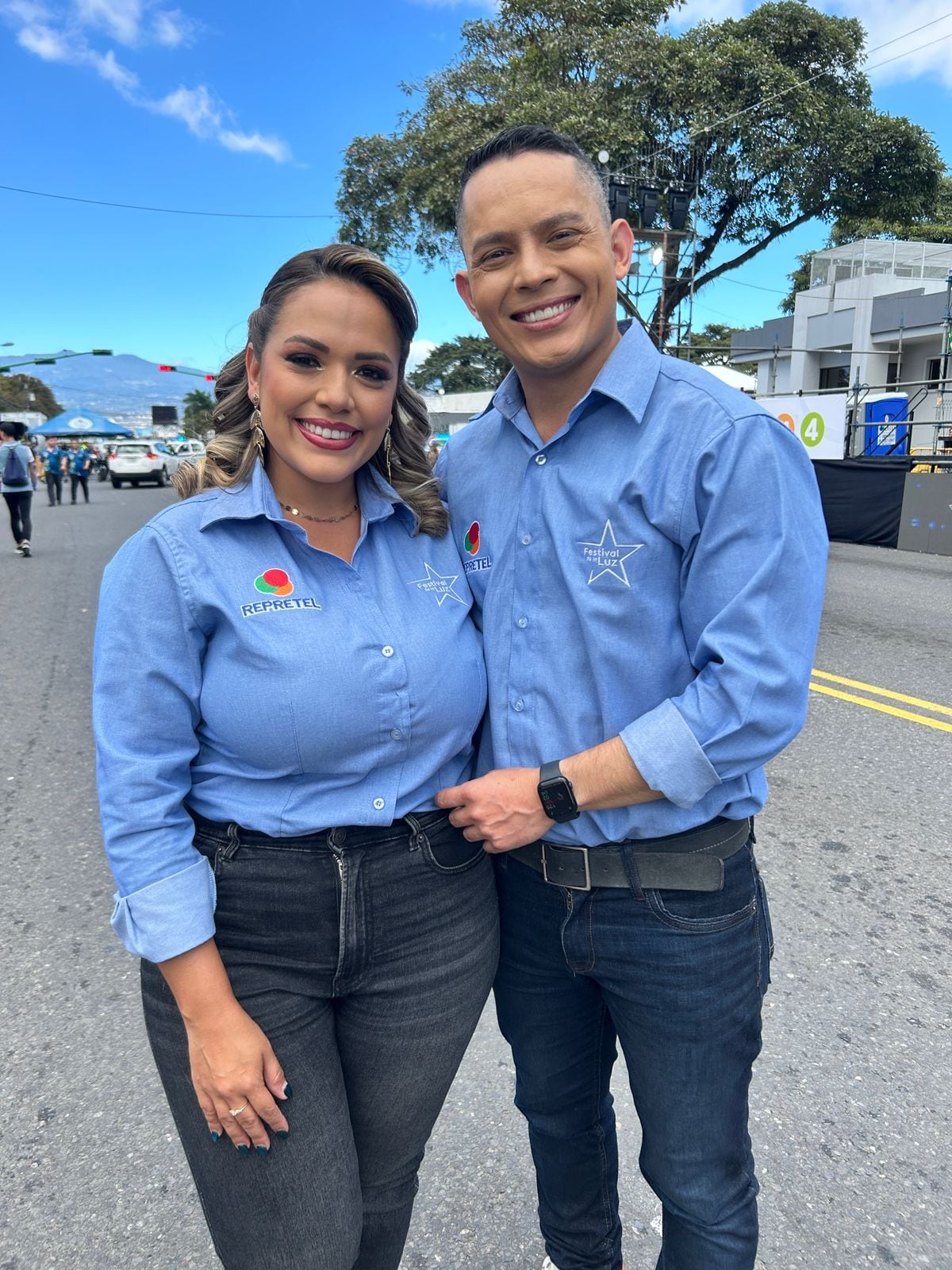Melissa Umaña, de Giros, y de Diego Vargas, el famoso Mochilero de Informe 11: Las Historias.