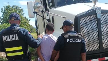 Sorprenden a sujeto manejando cabezal robado que transportaba carga valorada en ¢35 millones