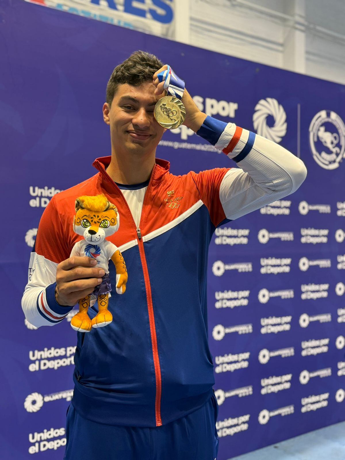 Julián Webb Corrales, taekwondista.