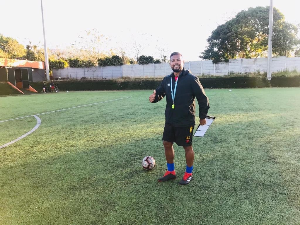 Luis Obando, asistente técnico del Herediano femenino. Prensa Herediano.