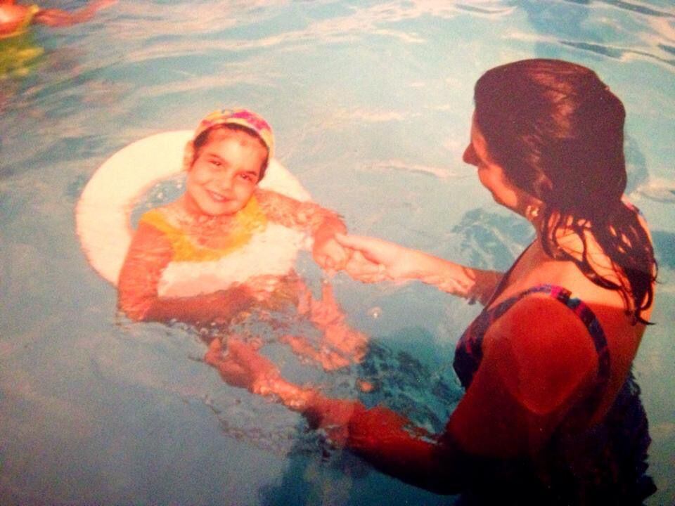 La periodista Susana Peña ya sabe cómo festejar el Día de la Madre con su mamita, doña Amalia Nassar. Cortesía.