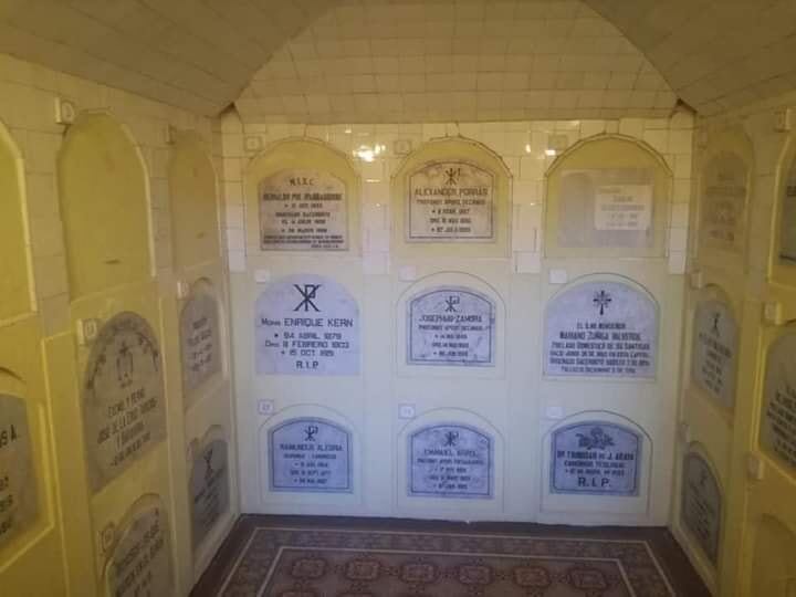 Como ya es tradición, la catedral Metropolitana Santuario Nacional San José, abrió sus puertas desde el pasado 30 de octubre para que el público en general pueda visitar sus catacumbas.