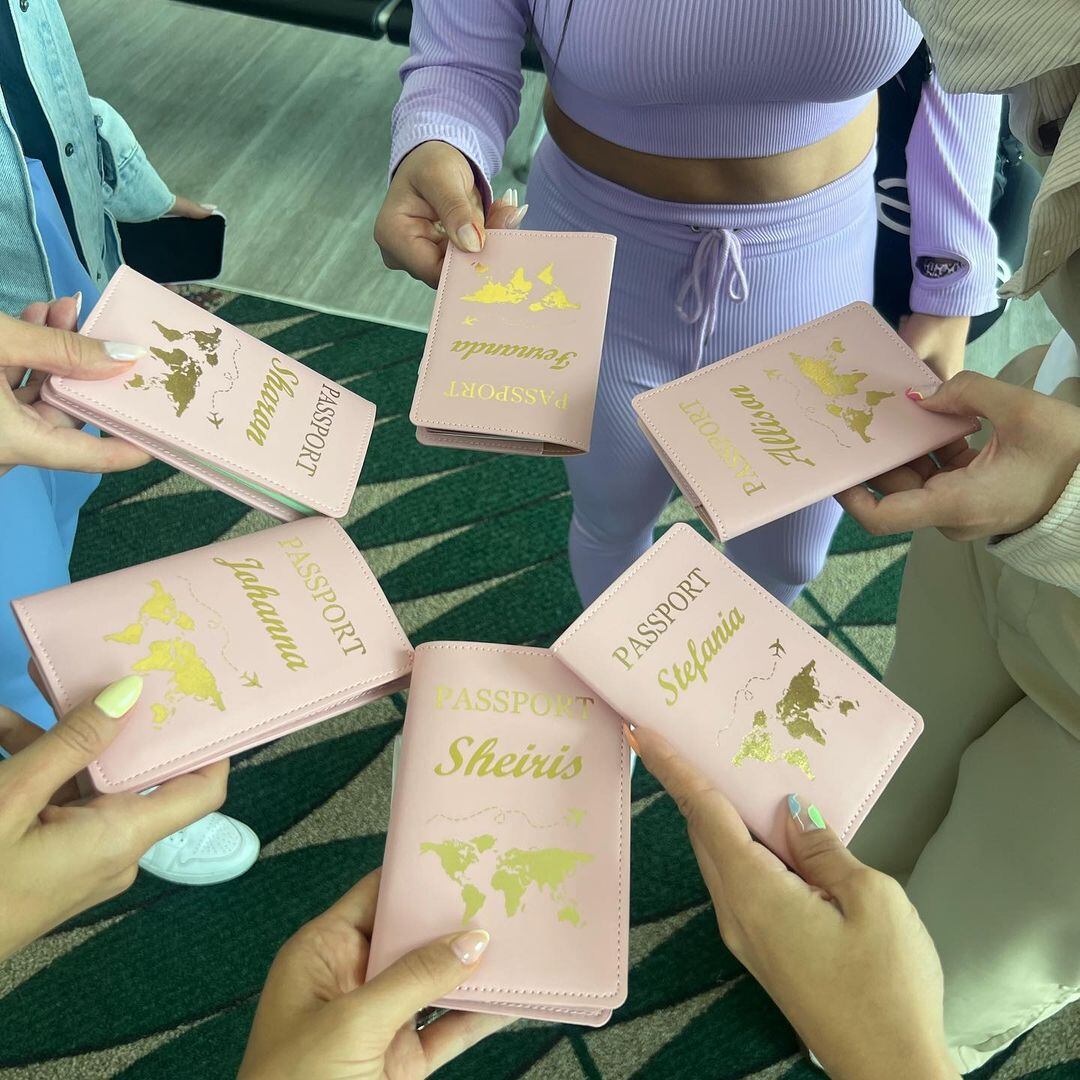 Sheiris Montero y Grevin Morgan. Sharon Segura y su esposo Daniem.