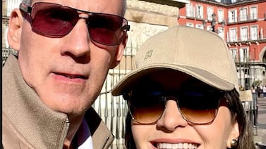 Novio de cantante Arlene Elizondo le dio una gran sorpresa apenas al llegar a Europa