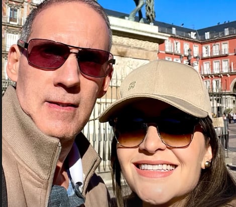 Arlene Elizondo, cantante nacional, y su novio Lorenzo Castaño.