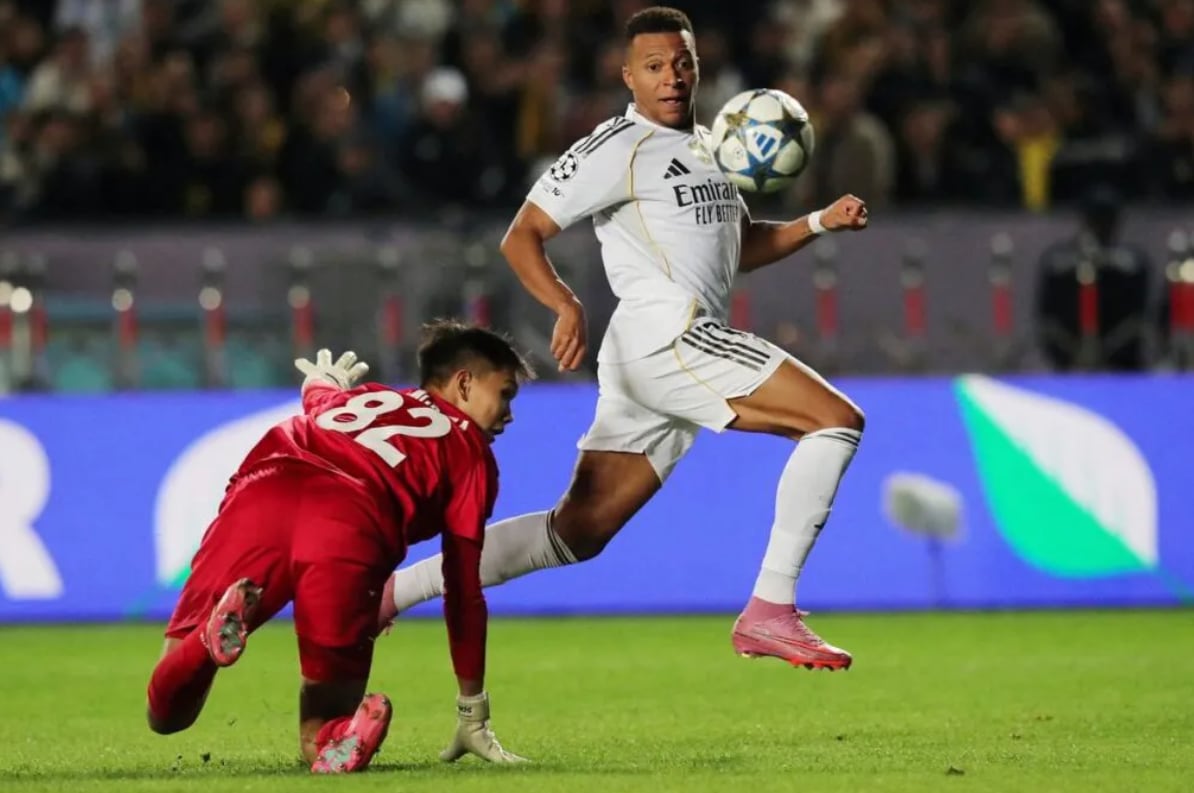 El Real Madrid goleó 5-0 al Kairat Almaty de Kazajistán, con triplete de Kylian Mbappé. Foto tomada de X Real Madrid.