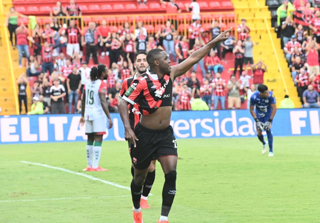 12/05/2024/ juego entre Liga Deportiva Alajuelense vs Guanacasteca / Foto Albert Marín