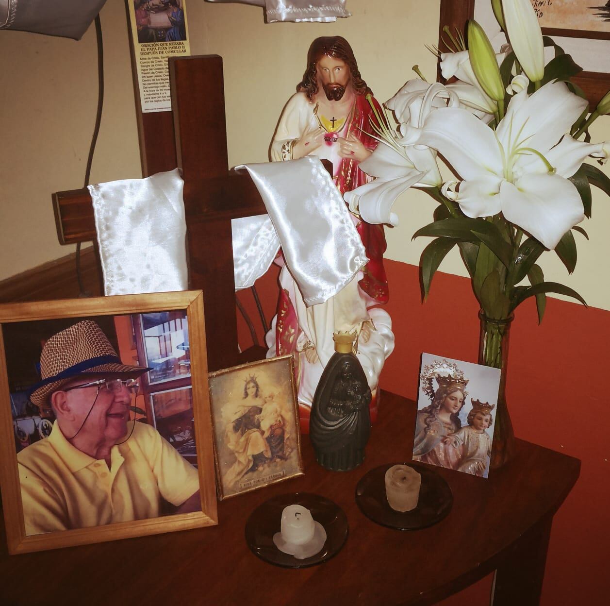 Las hijas del inventor del chifrijo reabren el bar restaurante que fundó don Miguel Cordero. En la foto, Lilliana, Yorleny y Andrea.