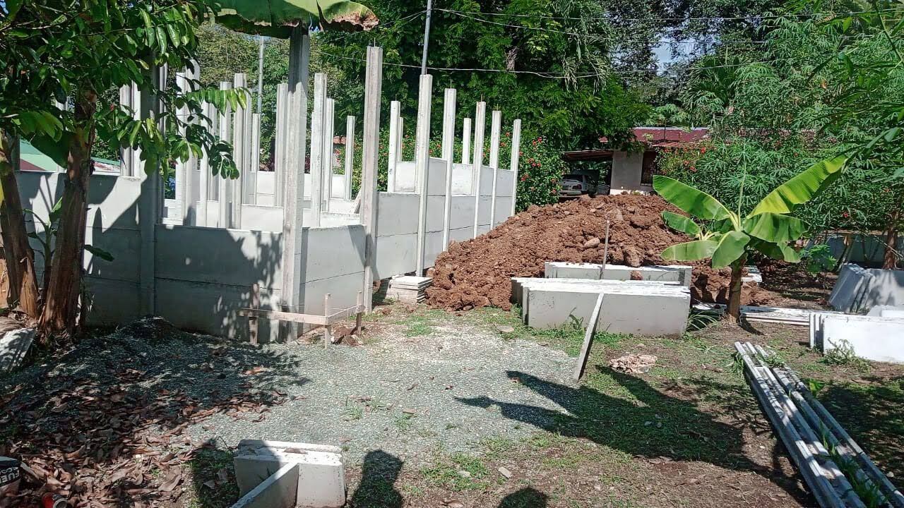 Randy Vega, jugador del Herediano, familia