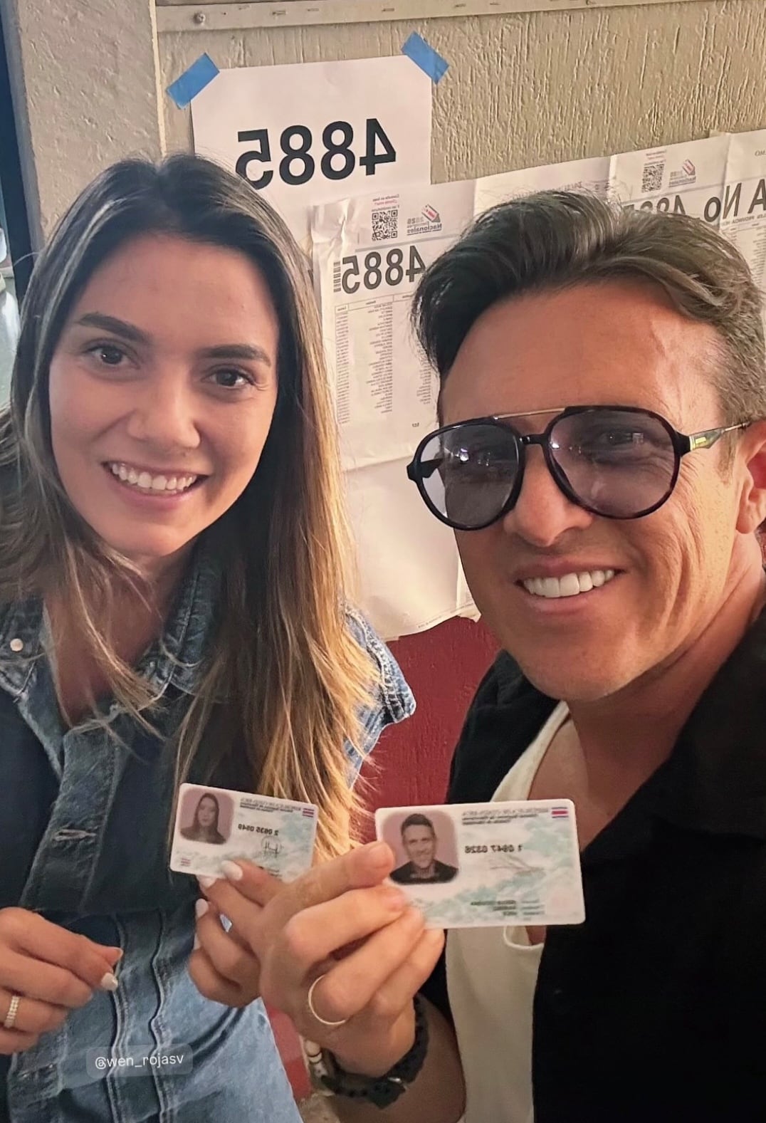 Parte de los famositicos que acudieron al llamado de salir a votar en estas Elecciones 2026.