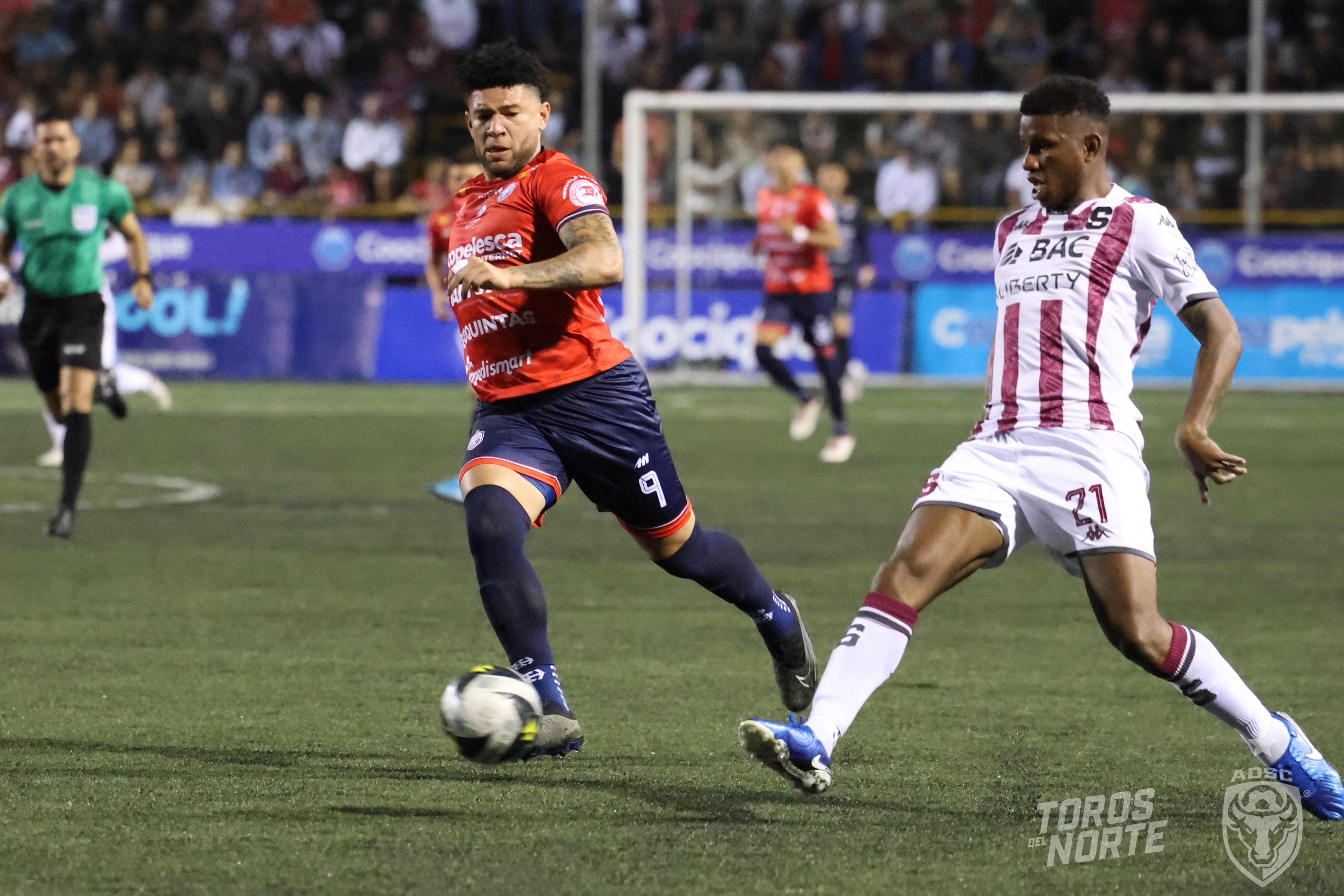 San Carlos recibió a Saprissa en la fecha uno del Torneo de Clausura 2025, el sábado 11 de enero del 2025.