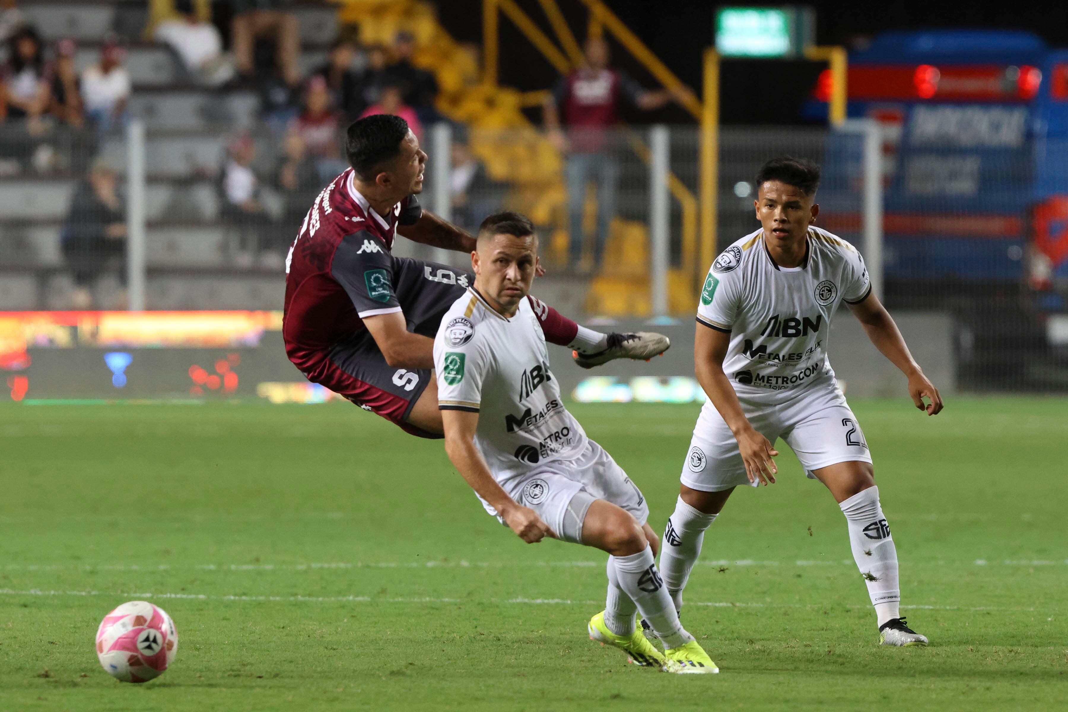 Saprissa vs Sporting