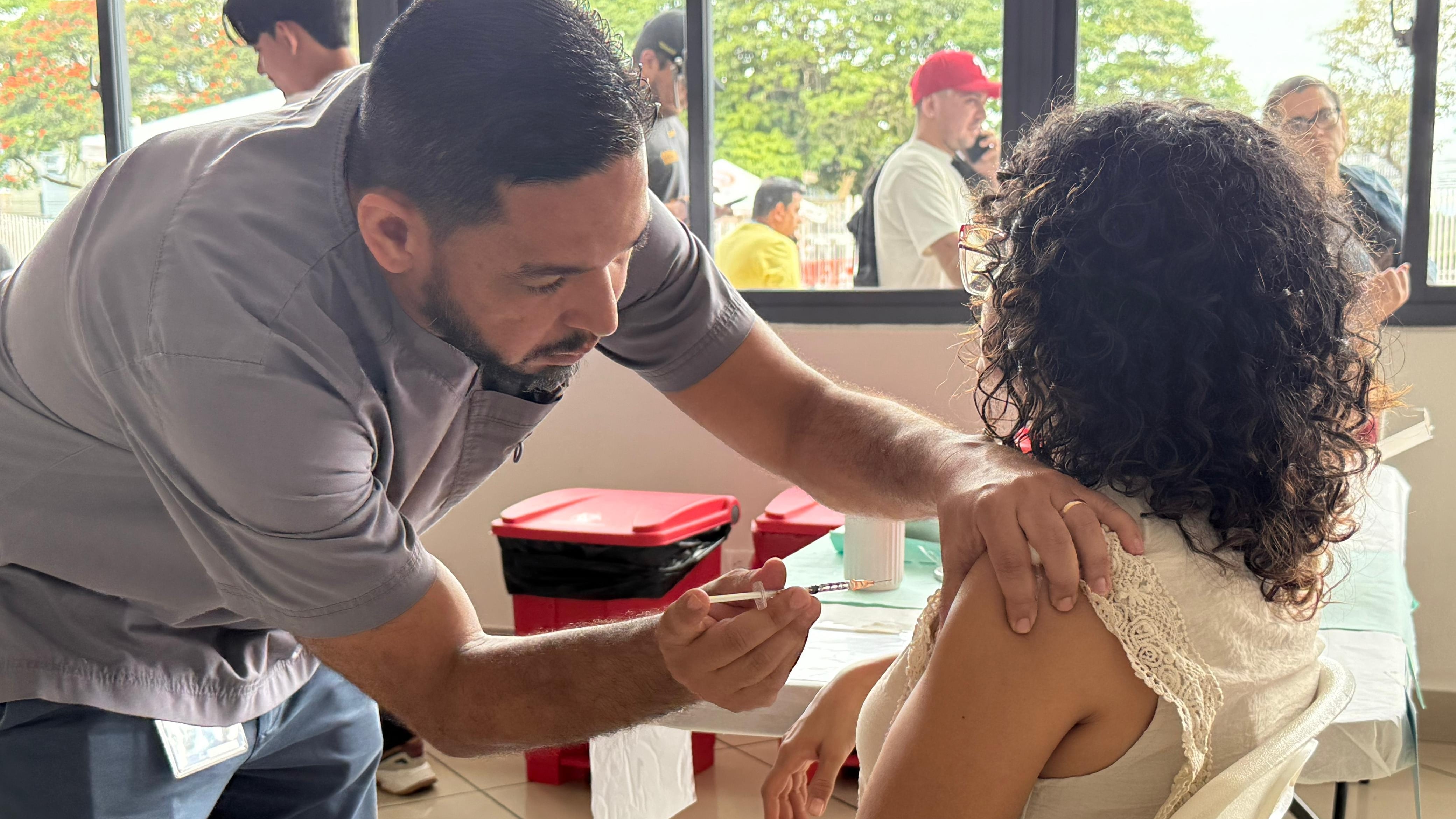 Importante información sobre la vacuna contra la fiebre amarilla para viajes a Colombia