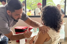 ¿Hace escala en Colombia y no sabe si debe vacunarse contra la fiebre amarilla? Esto dice Salud