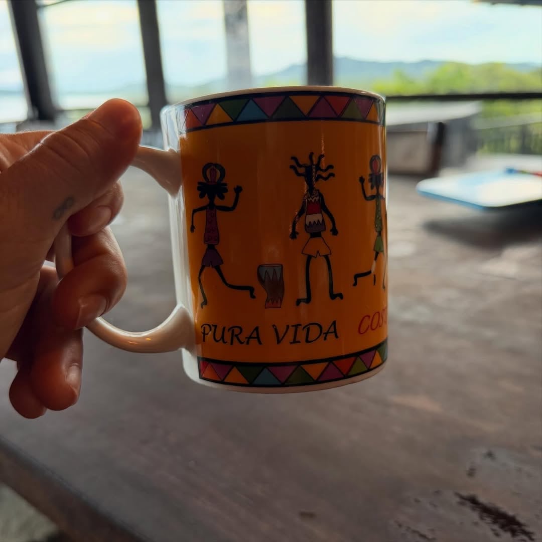 Maluma de vacaciones en Tamarindo, Guanacaste. 2025