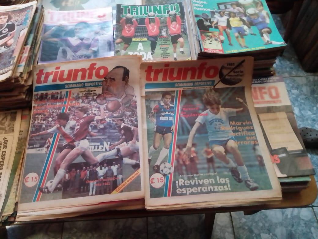 Marco Jiménez, colección de revistas Triunfo