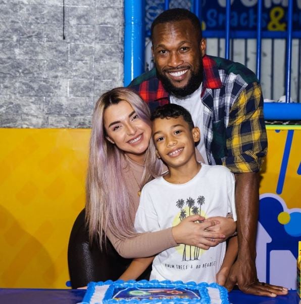 Kendall se apoya en su esposa Priscila y su hijo Keysaack para salir adelante. Instagram.