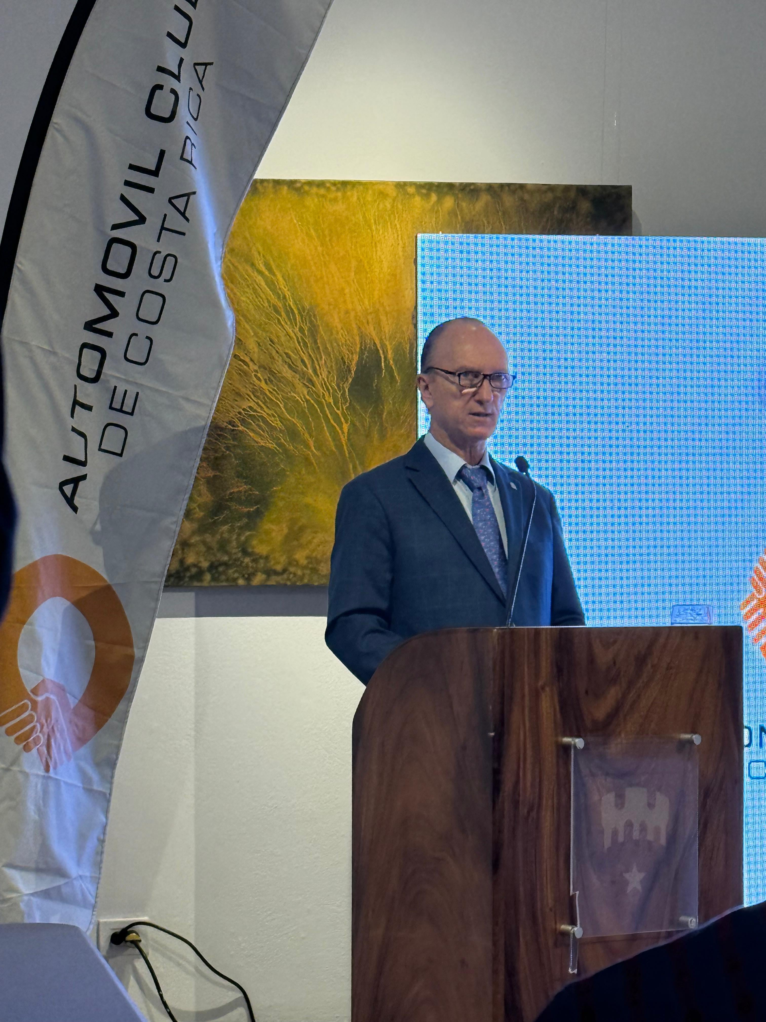 Buscando luchar contra tanto muerto en moto en esos dos cantones guanacastecos es que el Automóvil Club de Costa Rica (ACCR) se une con el Consejo de Seguridad Vial (COSEVI) para darle fuerza a proyectos en materia de seguridad vial y movilidad segura.