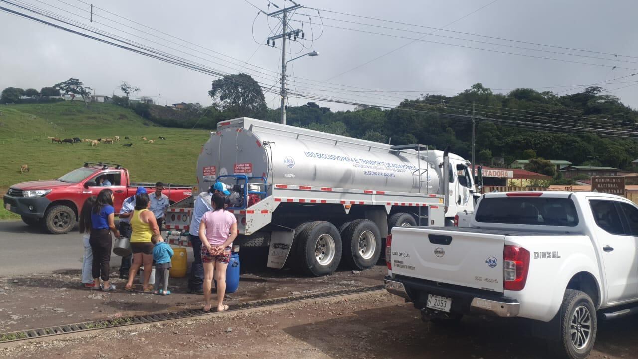 “Todos los días no bañamos con agua contaminada”, aseguran vecinos de Cartago