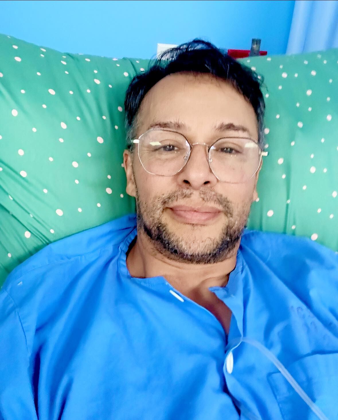 Maquillista Ángel Rafael desde el hospital.